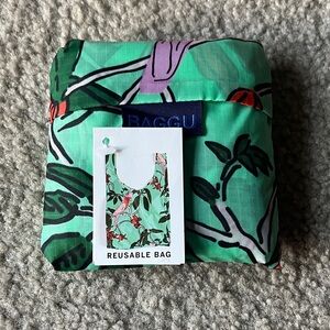 Baggu standard cockatoo print